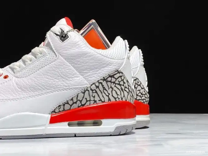 Fame Jordan of Hall Air 136064-116 3 Retro 0705